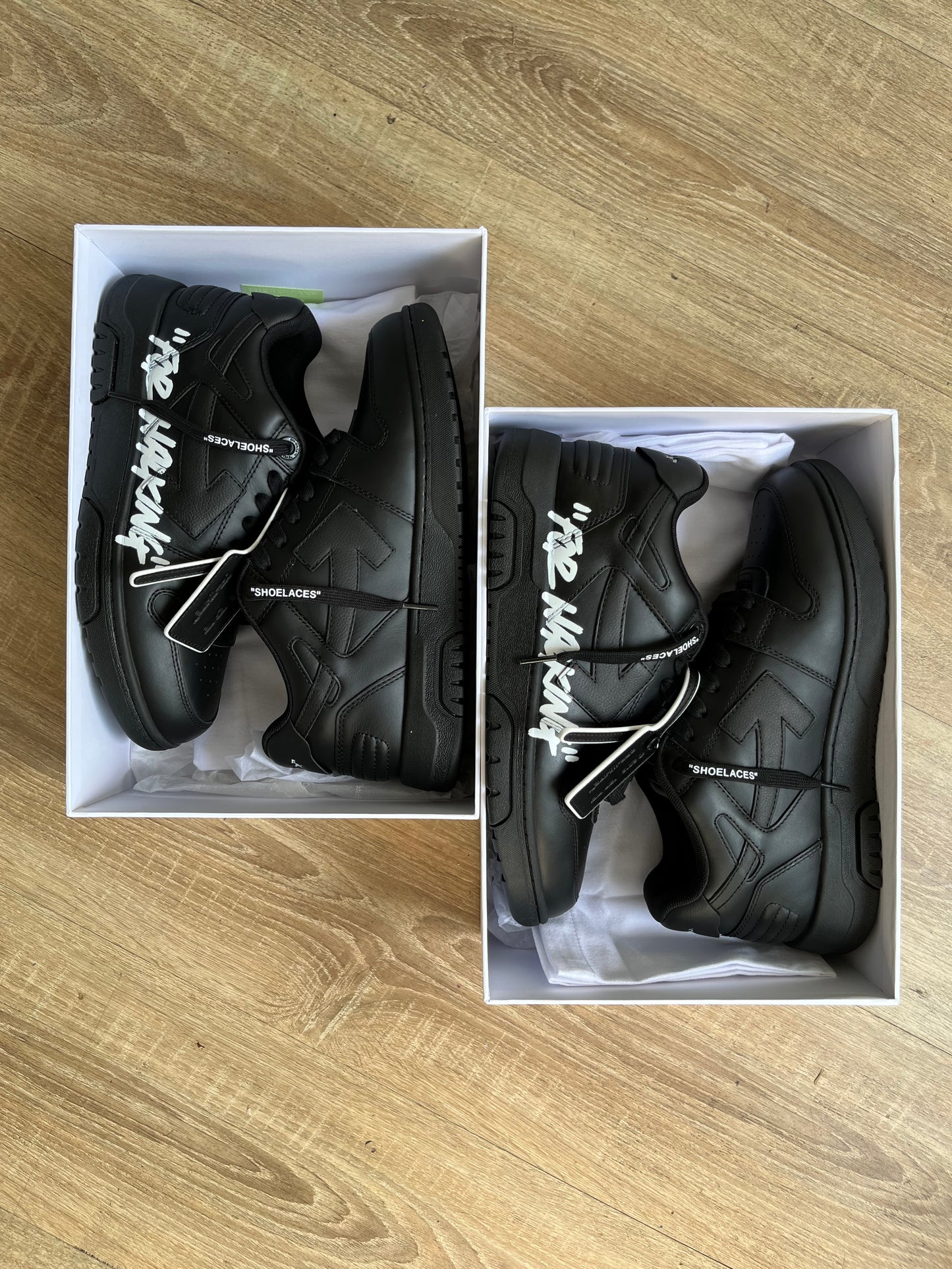 OFF-WHITE Out Of Office OOO Low Tops - For Walking Black White