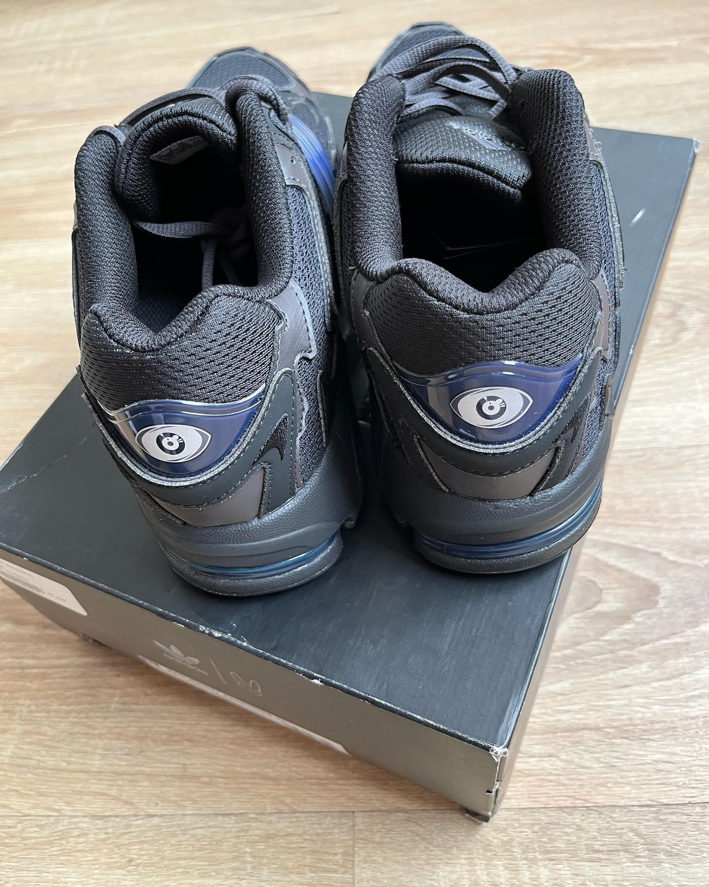 Adidas Response CL - Bad Bunny Triple Black
