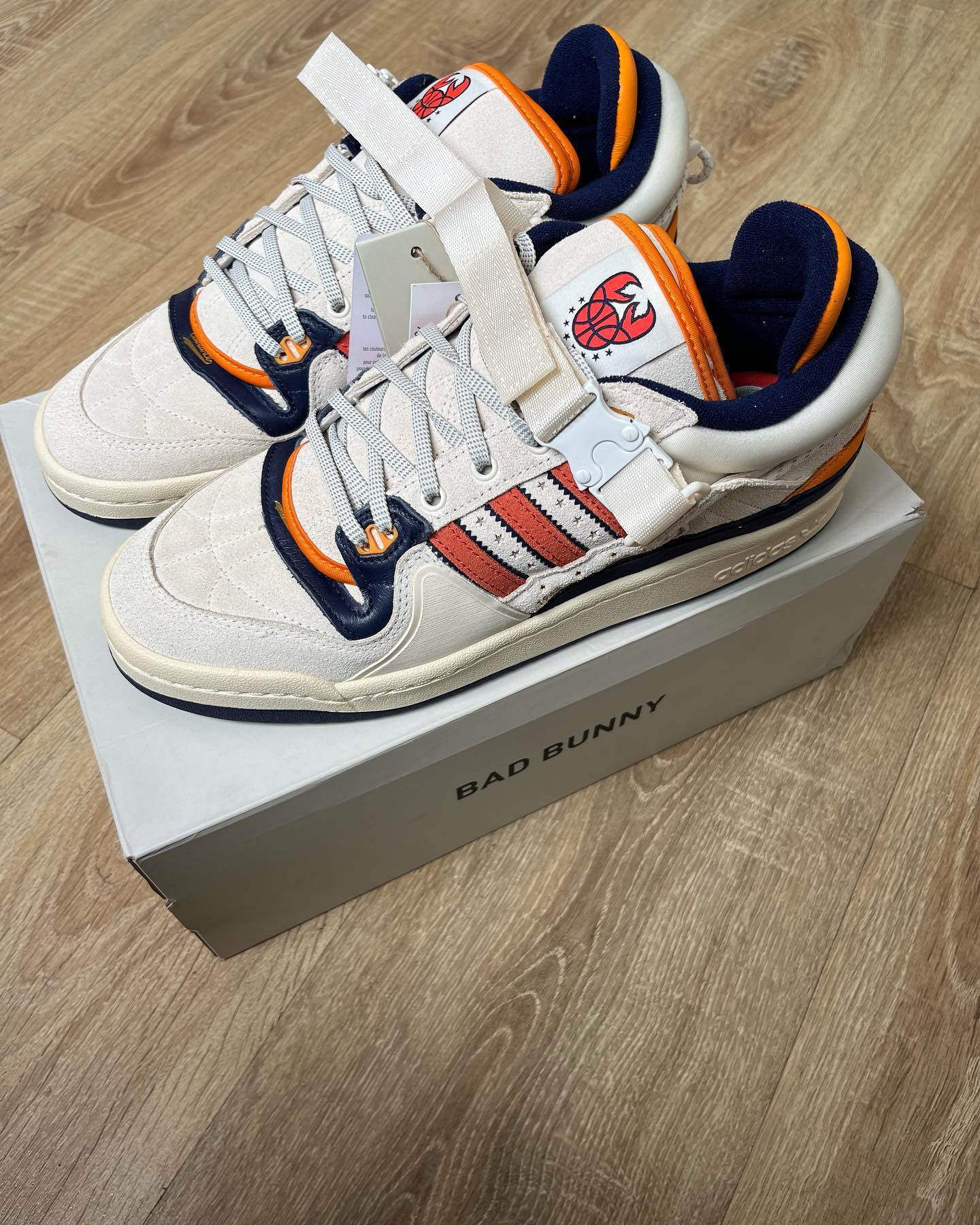 Adidas Forum Buckle Low -Bad Bunny Cangrejeros de Santurce