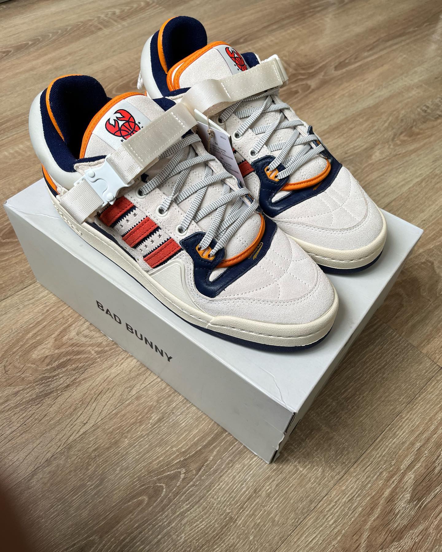 Adidas Forum Buckle Low -Bad Bunny Cangrejeros de Santurce