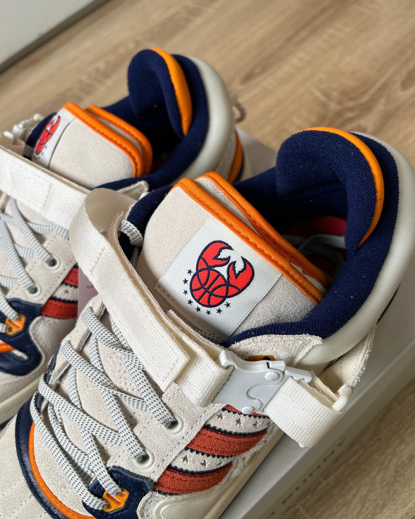 Adidas Forum Buckle Low -Bad Bunny Cangrejeros de Santurce
