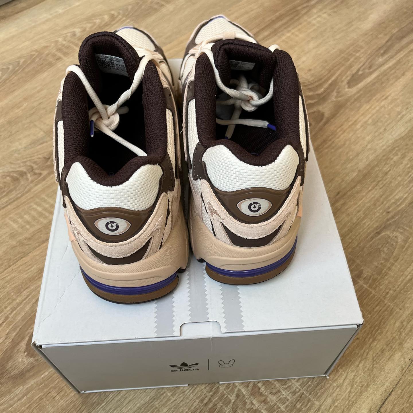 Adidas Response CL - Bad Bunny Paso Fino