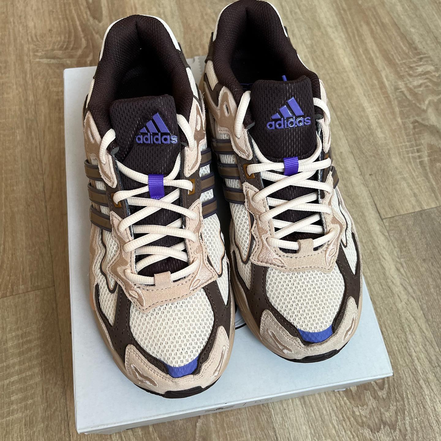 Adidas Response CL - Bad Bunny Paso Fino