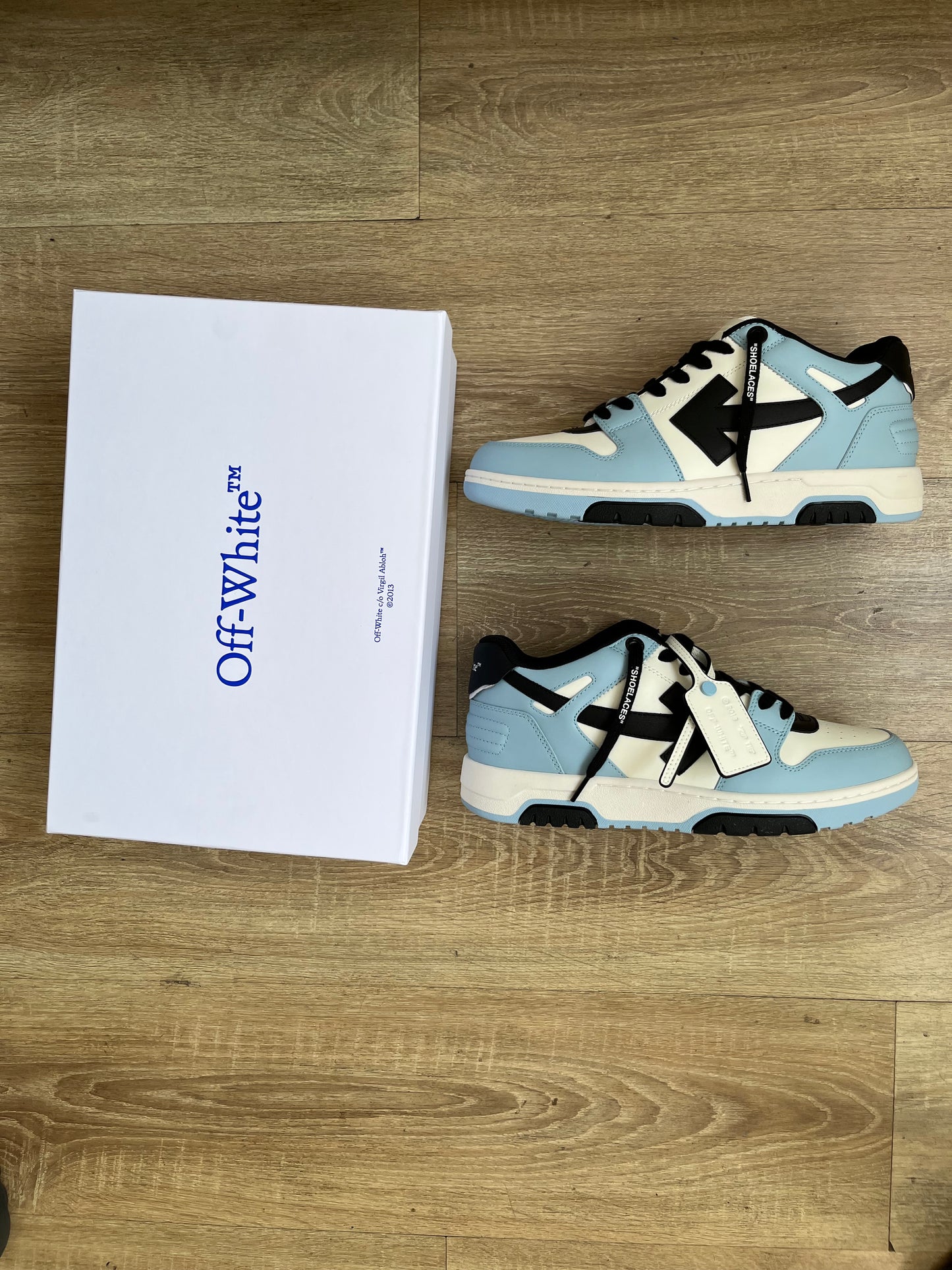 OFF-WHITE Out Of Office OOO Low Tops - Light Blue Black