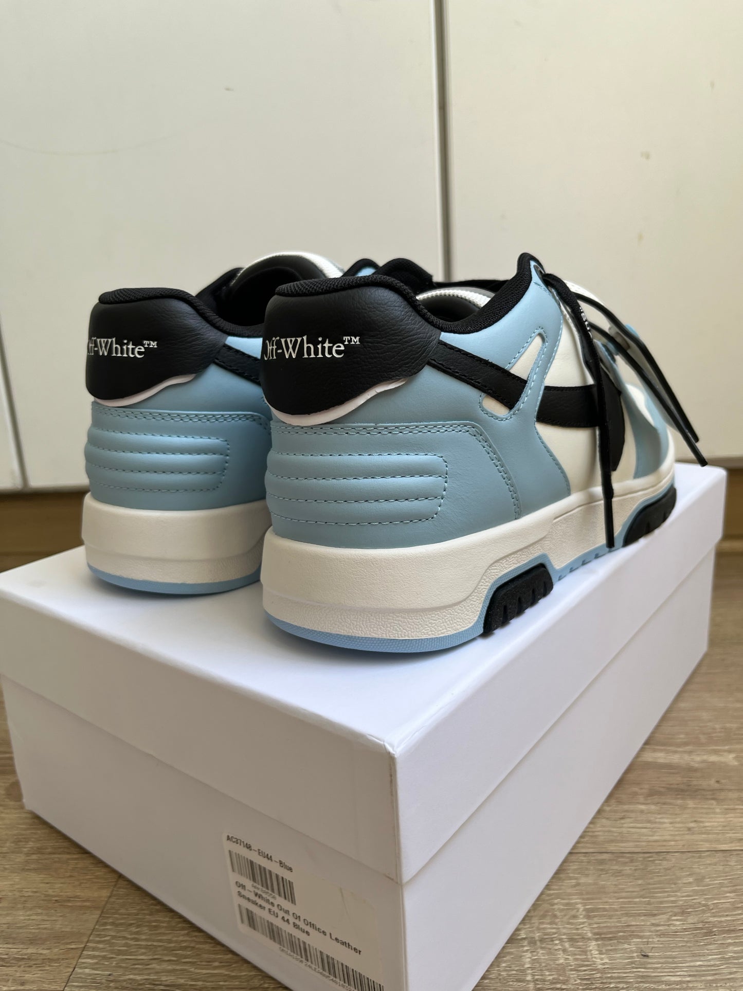 OFF-WHITE Out Of Office OOO Low Tops - Light Blue Black