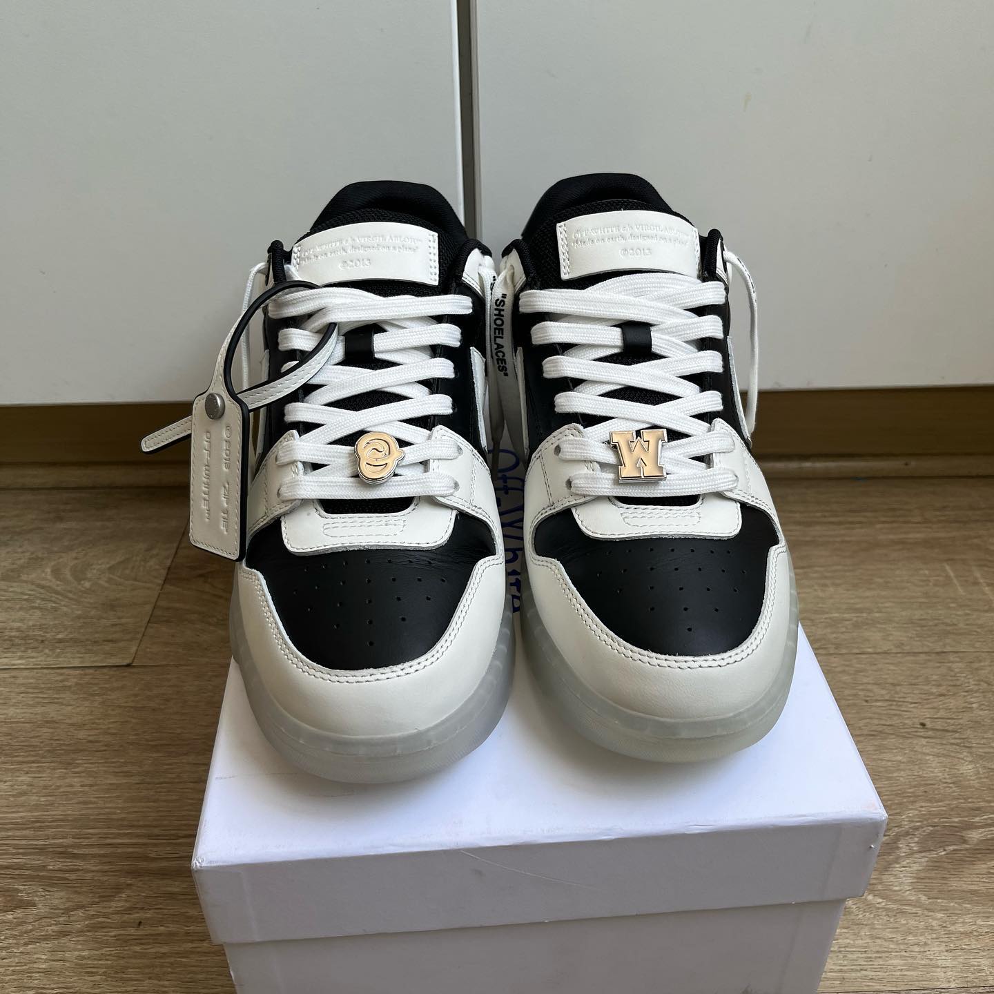 OFF-WHITE Logic Out of Office OOO Low - White black por