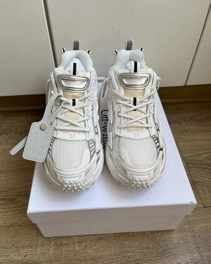 OFF-WHITE Be Right Back -Triple White