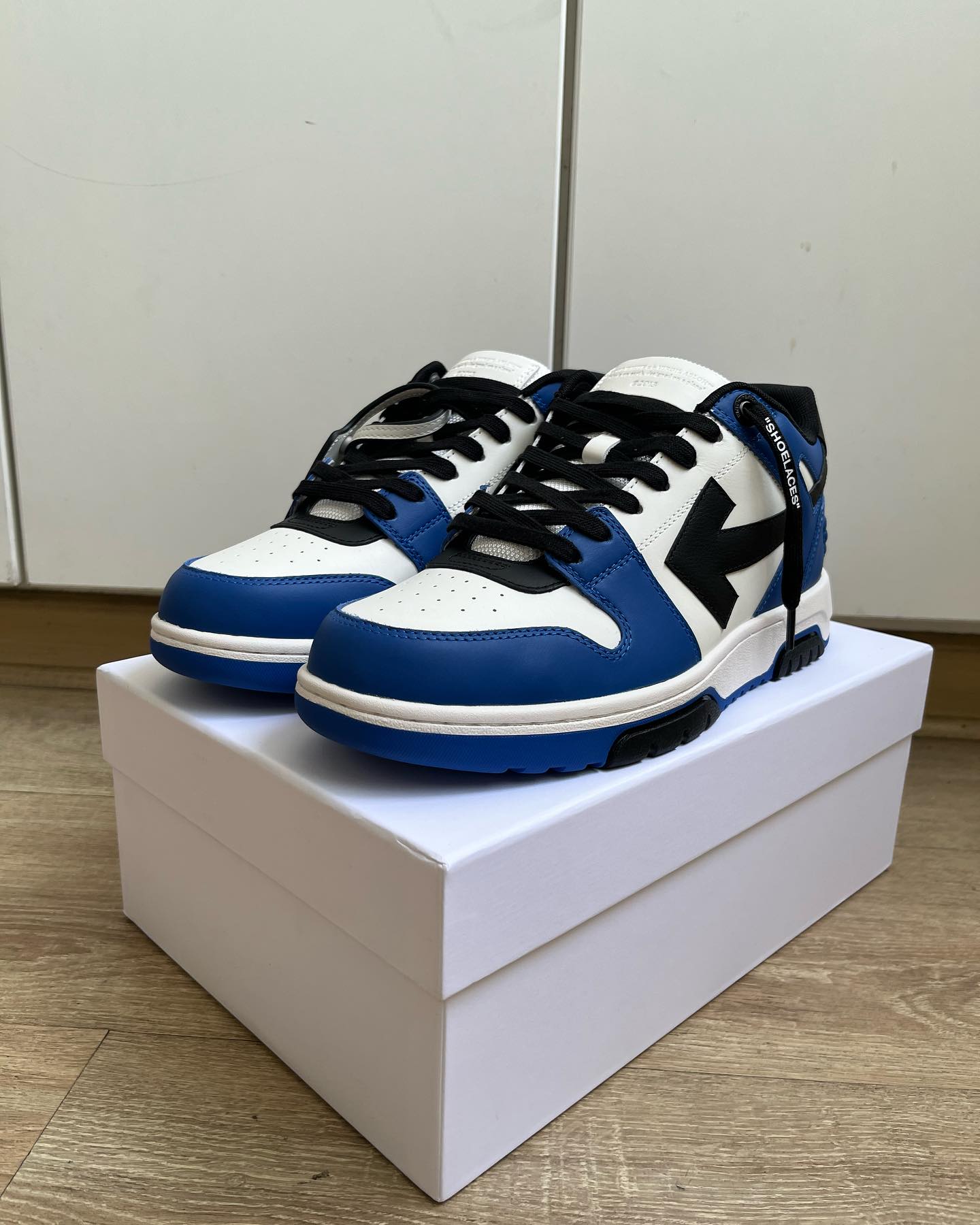 OFF-WHITE Out Of Office OOO Low Tops - Dark Royal Blue lo