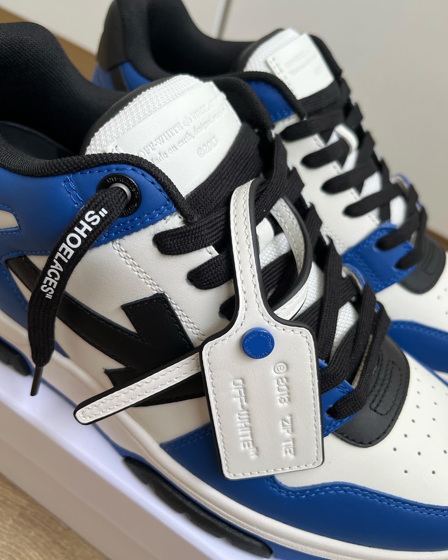 OFF-WHITE Out Of Office OOO Low Tops - Dark Royal Blue lo
