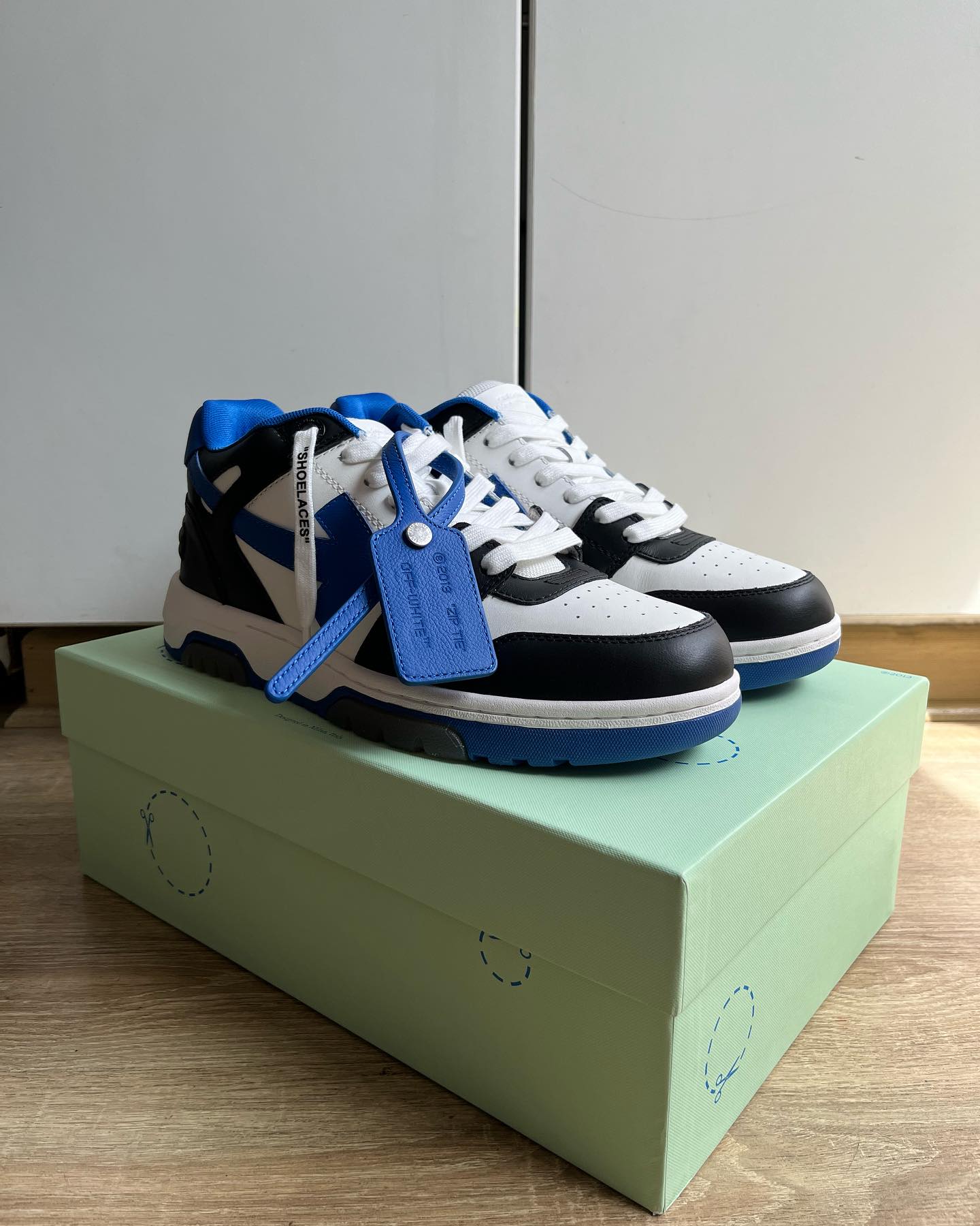 Off-White Out Of Office Calf Leather - Black Blue
