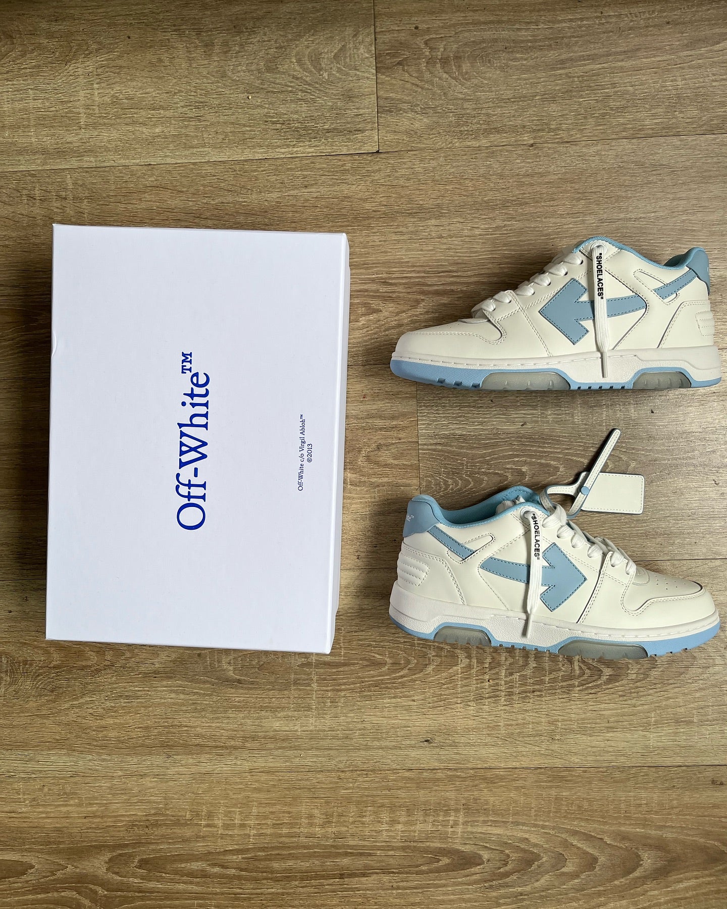 OFF-WHITE Out Of Office OOO Low Tops - White Light Blue (2023)