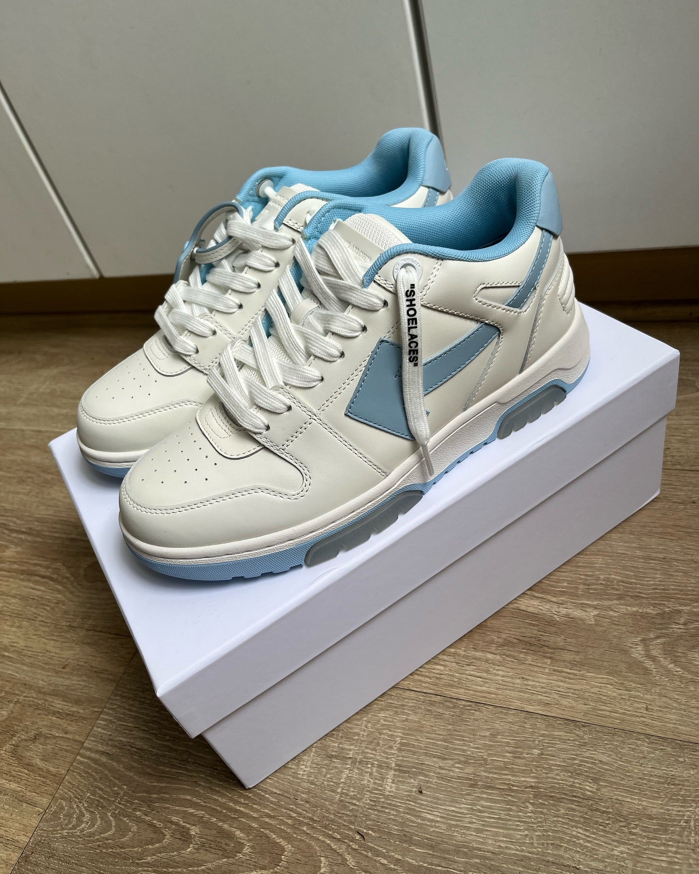 OFF-WHITE Out Of Office OOO Low Tops - White Light Blue (2023)